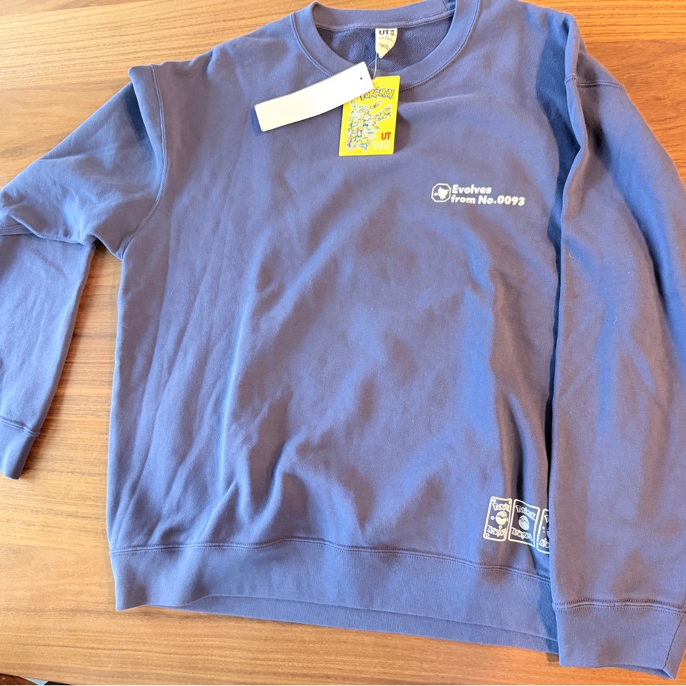 Uniqlo Pokemon collab - Gengar crewneck